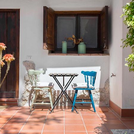 Bed&Book Giusino Bed and Breakfast Palermo Esterno foto