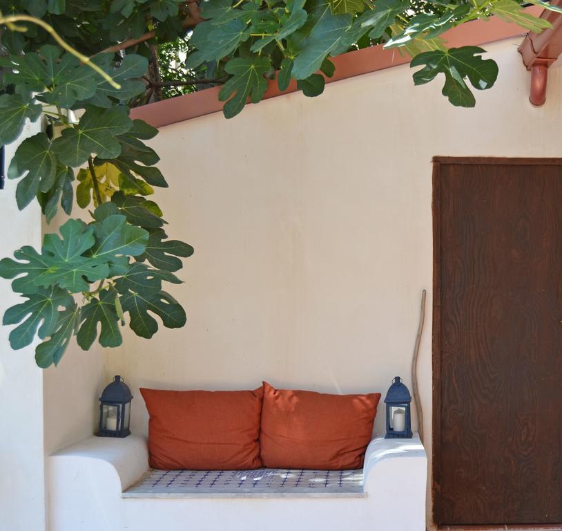 Bed&Book Giusino Bed and Breakfast Palermo Esterno foto